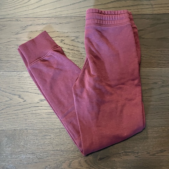 Old navy burgundy girls track pants sz 10 NWT - Picture 1 of 3